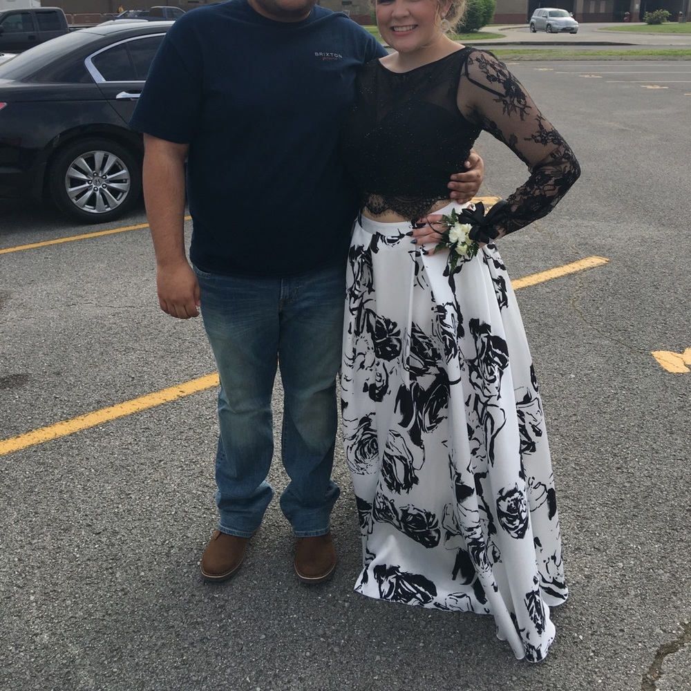 PROM DRESS FOR SALE!